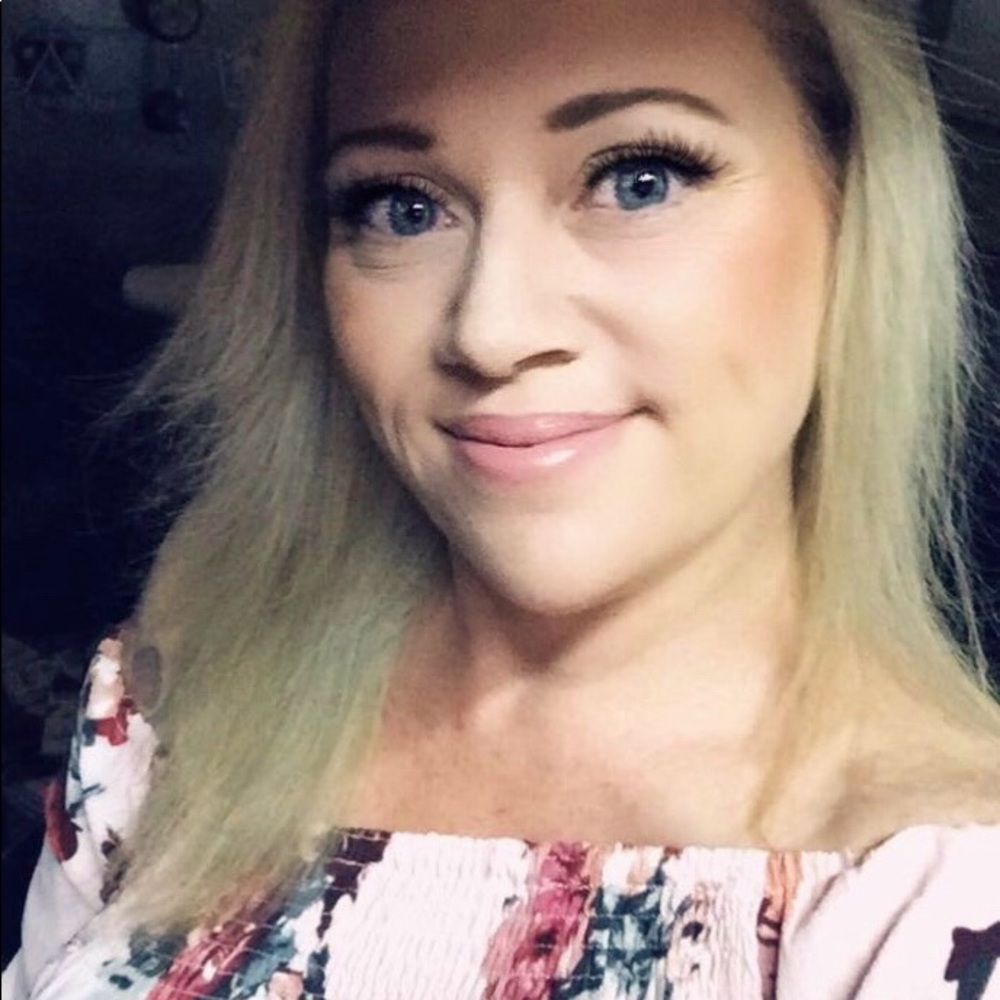 Meet your Posher, Sara